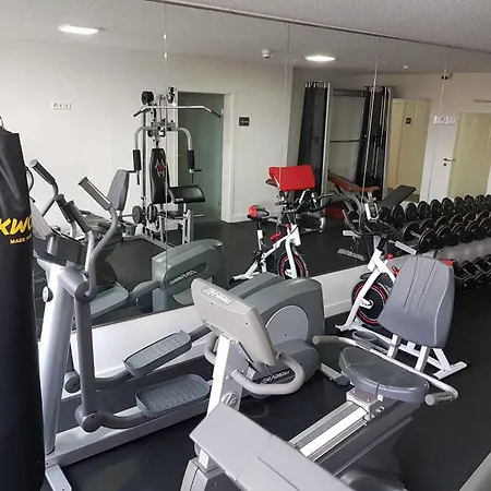 Hotel Terminal One *