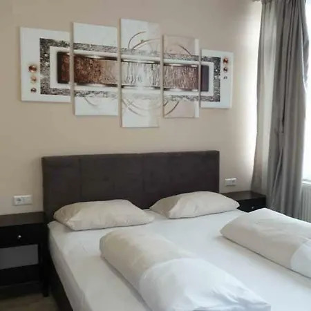 Terminal One Hotell