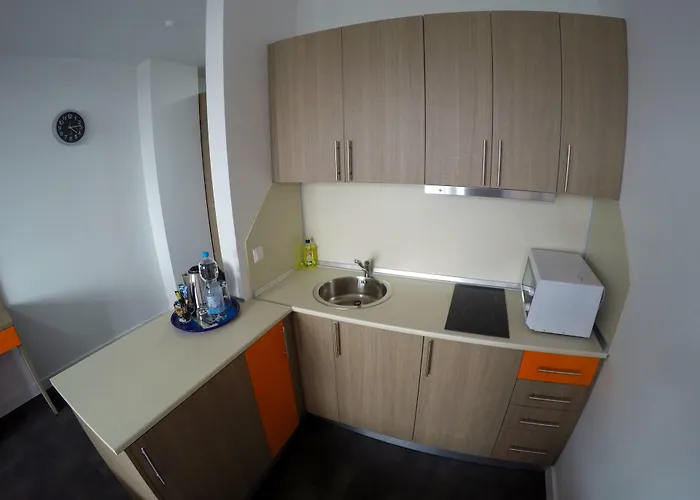 Hotel Terminal One *