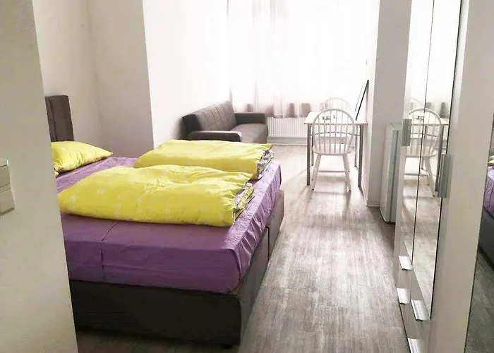 Terminal One Hotel *