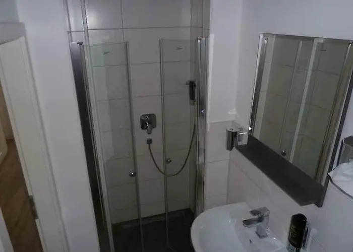 Terminal One Hotel *